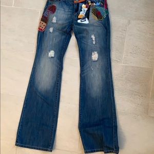 Embroidery Decorative Jeans